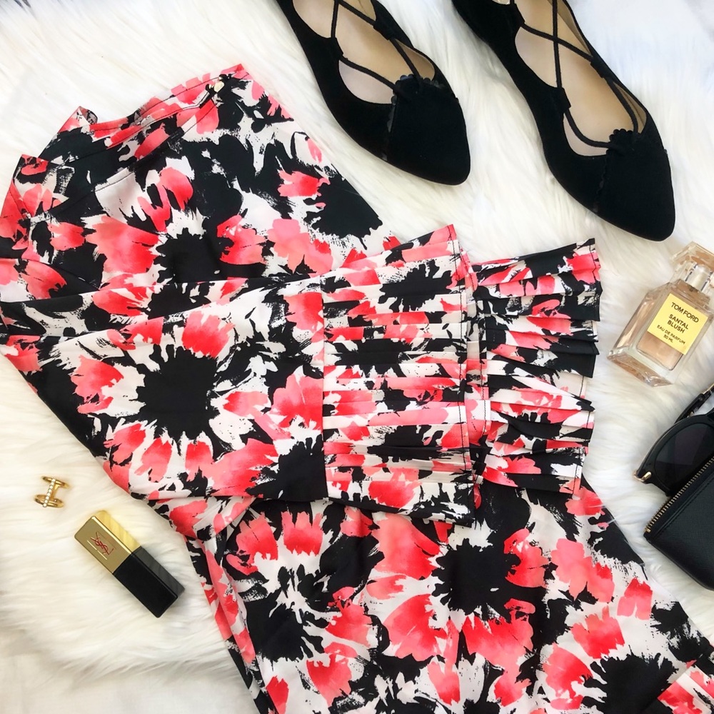 Pink & Black Floral Pleated Detail Blouse